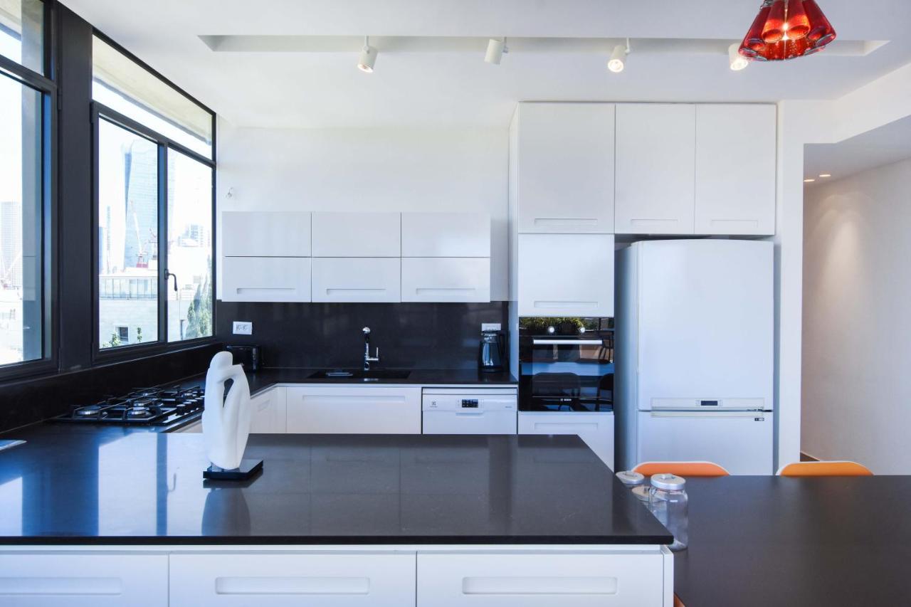 Out Of Time By Holyguest Apartment Tel Aviv Exterior photo